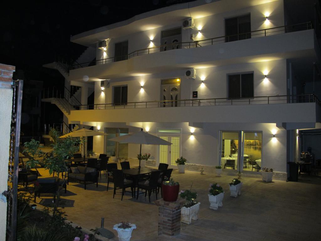 Hotel Nika Vlore Ngoại thất bức ảnh